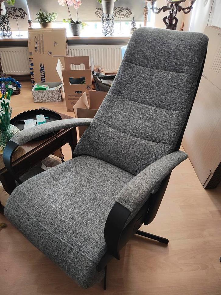 relaxfauteuil en bank van prominent, Huis en Inrichting, Banken | Complete zithoeken, Stof, Ophalen