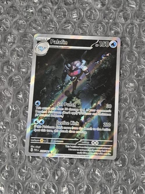 Illustration Rare Palafin 225/091 Paldean Fates Scarlet & Vi, Hobby en Vrije tijd, Verzamelkaartspellen | Pokémon, Zo goed als nieuw