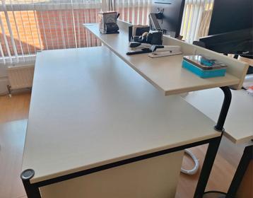 Mooi ikea bureau 160bx80d wit goede staat - afbeelding 3