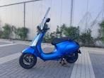 Vespa Sprint 2019 full option in nieuw staat (mat blauw), Ophalen, Vespa S, 49 cc, Zo goed als nieuw