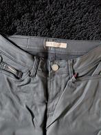 Il Dolce flaired jeans zwart 28 extra lang, Kleding | Dames, Spijkerbroeken en Jeans, Ophalen of Verzenden, Nieuw, Zwart, W28 - W29 (confectie 36)