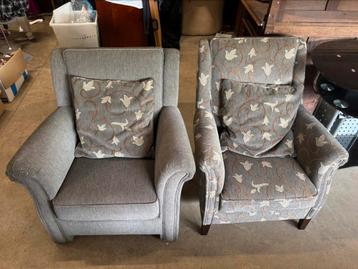 Set van 2 bijpassende grijze fauteuils beschikbaar voor biedingen