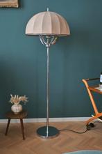 Vloerlamp jaren 70 met chromen voet en paraplu vorm kap, Ophalen, Vintage vloerlamp, Onbekend, Zo goed als nieuw