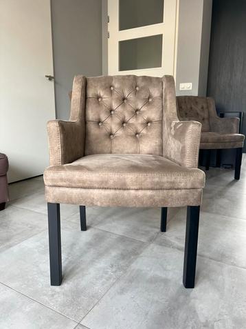 Eettafel stoelen (3 stuks) beschikbaar voor biedingen