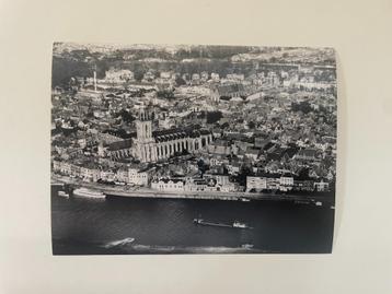 D731 Oude foto Deventer : Luchtfoto Lebuinuskerk  beschikbaar voor biedingen
