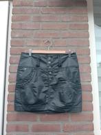 Super mooi stoere IL DOLCE jeans rok, 38 stretch, Maat 38/40 (M), Verzenden, Zwart, Zo goed als nieuw