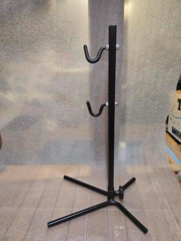 Nieuwe Fietsstandaard - Verstelbaar & Universeel beschikbaar voor biedingen