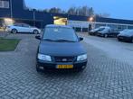 Hyundai Matrix 1.8i GLS Automaat, Auto's, Gebruikt, 4 cilinders, Blauw, 122 pk