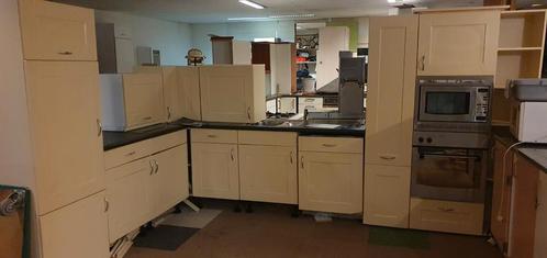 COMPLETE KEUKEN AFZUIGKAP KRAAN KOOKPLAAT VAATWASSER OVEN KO, Huis en Inrichting, Keuken | Complete keukens, Gebruikt, Ophalen