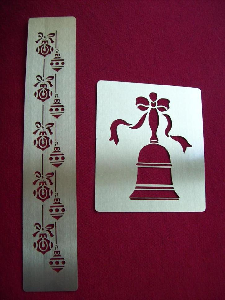 Kerst sjabloon embossing mal kerstsjabloon embossingmal 2x, Hobby en Vrije tijd, Kaarten | Zelf maken, Zo goed als nieuw, Pons of Mal