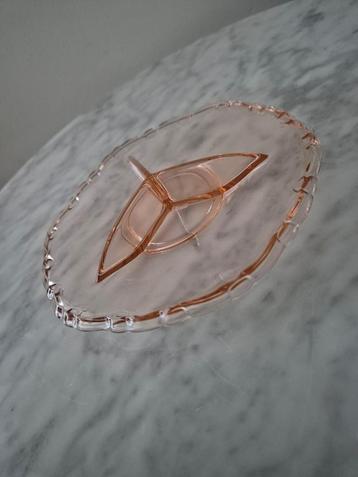 Antieke vintage roze glazen verdeelschaaltje rosaline schaal beschikbaar voor biedingen