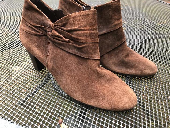 Nieuwe Gabor maat 7,5, Kleding | Dames, Schoenen, Nieuw, Pumps, Bruin, Ophalen of Verzenden