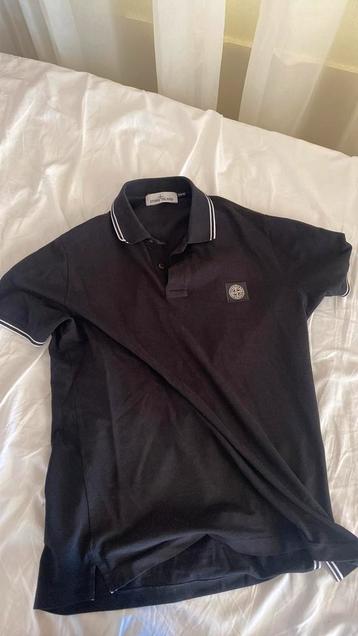 Stone island polo maat L beschikbaar voor biedingen