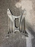 Vespa sprint treeplank nardo grey, Fietsen en Brommers, Ophalen of Verzenden, Zo goed als nieuw, Kap, Vespa