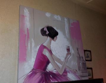 Dame in rode jurk met glas rode wijn in de hand / 120 x 90 beschikbaar voor biedingen