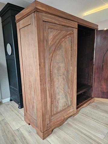 1 pronkstuk van een kledingkast hangkast  met roede - afbeelding 7