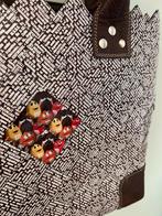 Uniek Handgemaakte tas gerecycled uit M&M’s verpakkingen., Ophalen