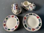Boerenbontservies 6 ontbijtbord 8diepbord roomstel3 kop sch, Huis en Inrichting, Keuken | Servies, Ophalen of Verzenden, Zo goed als nieuw