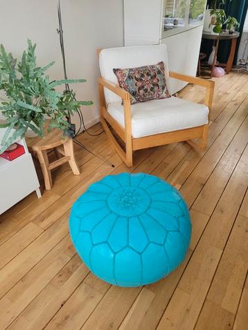 Turquoise lederen poef  beschikbaar voor biedingen