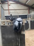 Thorowgood dressuurzadel 17,5 inch INCLUSIEF ALLE BOMEN, Dieren en Toebehoren, Ophalen of Verzenden, Zo goed als nieuw, Dressuur