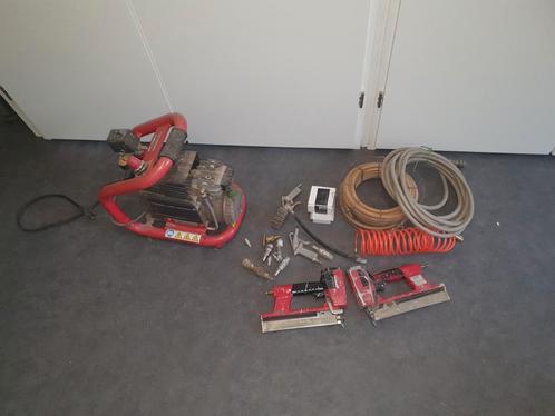 Compressor met 2 schiethamers en toebehore n, Doe-het-zelf en Verbouw, Compressors, Gebruikt, 6 tot 10 bar, Minder dan 25 liter