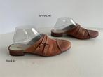 Yoyoli 44) Spiral 40 bruin leren muiltjes, Kleding | Dames, Schoenen, Spiral, Bruin, Zo goed als nieuw, Sandalen of Muiltjes