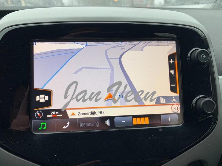 X-NAV Toyota Aygo Navigatie-Update 24/25 EU op Micro SD-card, Computers en Software, Navigatiesoftware, Nieuw, Update, Heel Europa