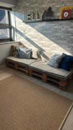 Palletbank: 4 pallets + kussens, Huis en Inrichting, Ophalen