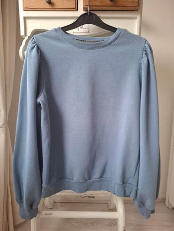 Saint Tropez trui mt. S beschikbaar voor biedingen