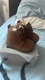 Baby ugg 0-6 maanden, Ophalen, Zo goed als nieuw, Jongetje of Meisje, Slofjes