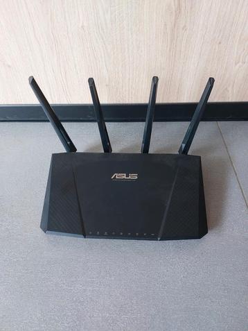 Asus AC2400 4X4 Dual ban gigabit router beschikbaar voor biedingen