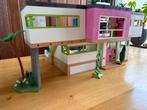 Playmobil villa + gastenverblijf + zwembad, Kinderen en Baby's, Speelgoed | Playmobil, Ophalen of Verzenden, Zo goed als nieuw