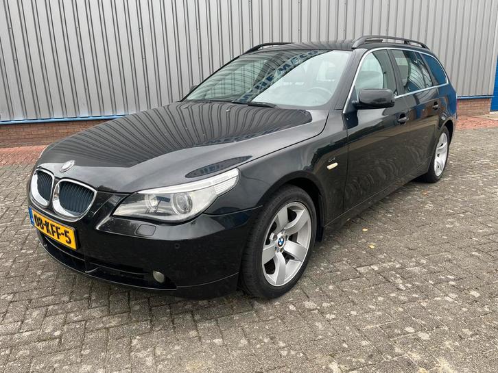 BMW 5-Serie 525i Touring AUT 2004 Executive / Nw APK, Auto's, BMW, Bedrijf, 5-Serie, ABS, Airbags, Alarm, Boordcomputer, Centrale vergrendeling