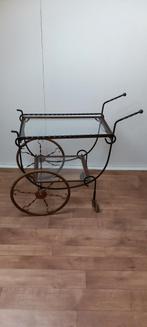 Theewagen antiek, Ophalen