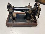 Naaimachine vintage., Antiek en Kunst, Antiek | Naaimachines, Ophalen of Verzenden