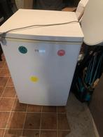 KOELKAST met klein vriesvak TE KOOP €50,00, Witgoed en Apparatuur, Koelkasten en IJskasten, Info@domest.nl, Gildenstraat 4b 3861 RG Nijkerk