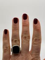 A354 Prachtige zilveren onyx zegelring maat 18, Sieraden, Tassen en Uiterlijk, Antieke sieraden, Ophalen of Verzenden, Zilver