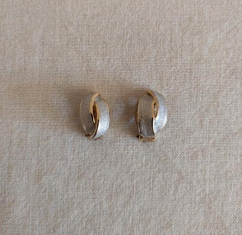 Vintage goud en zilverkleurige clip oorbellen., Sieraden, Tassen en Uiterlijk, Oorbellen, Zo goed als nieuw, Overige materialen