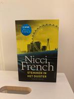 Nicci French - Stemmen in het duister, Ophalen of Verzenden, Nieuw, Nicci French, Nederland
