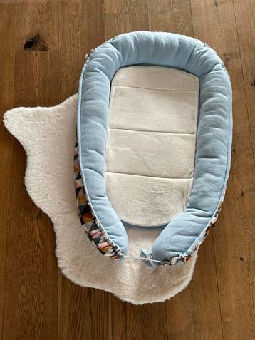 Babynestje beschikbaar voor biedingen