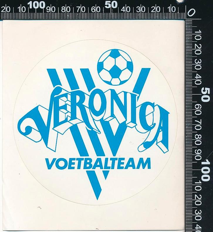Sticker: Veronica - Voetbalteam (1), Verzamelen, Stickers, Zo goed als nieuw, Film, Tv of Omroep, Ophalen of Verzenden