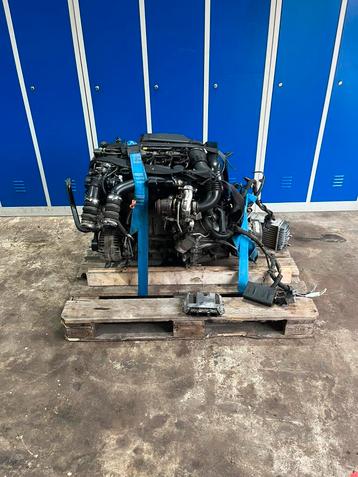 1.6 hdi motor + bak en computers beschikbaar voor biedingen