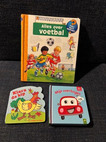 Kartonboeken , flapjesboeken, ontdekboeken ,  kleine ster  beschikbaar voor biedingen