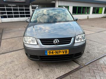 Volkswagen Touran 2.0 FSI 110kw nieuw Apk bij aflevring beschikbaar voor biedingen
