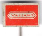 VALIANT rood op blik auto speldje ( D_098 ), Verzamelen, Speldjes, Pins en Buttons, Verzenden, Zo goed als nieuw, Transport, Speldje of Pin