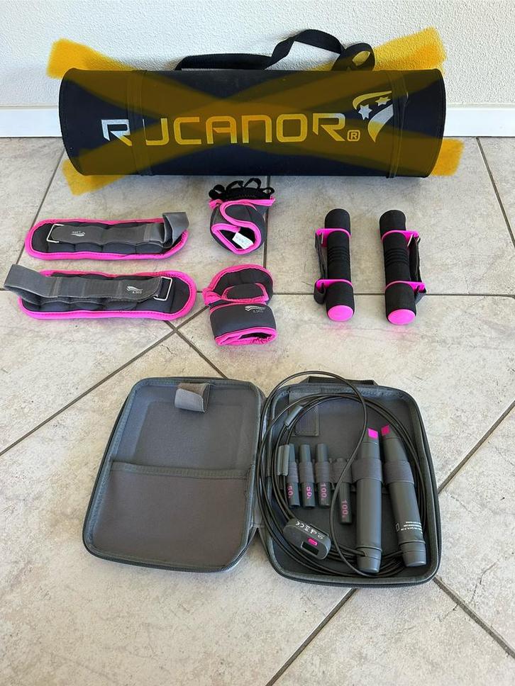 sport/fitness materiaal gewichtsmanchetten springtouw enz, Sport en Fitness, Fitnessmaterialen, Zo goed als nieuw, Armen, Benen
