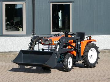 Kubota B1502 4wd / Voorlader / Zijschakeling beschikbaar voor biedingen