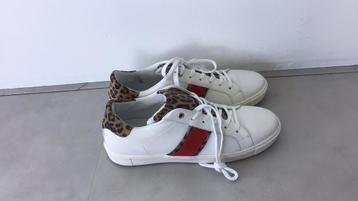 Leren sneakers in maat 41 van Van Dalen beschikbaar voor biedingen