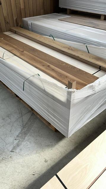 Aanbieding 54 m² Eiken Multiplank Wit Geolied - 4 mm toplaag beschikbaar voor biedingen