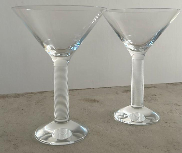 Martiniglas Stretch Christal d’arques durand martini glazen, Verzamelen, Glas en Borrelglaasjes, Zo goed als nieuw, Overige typen